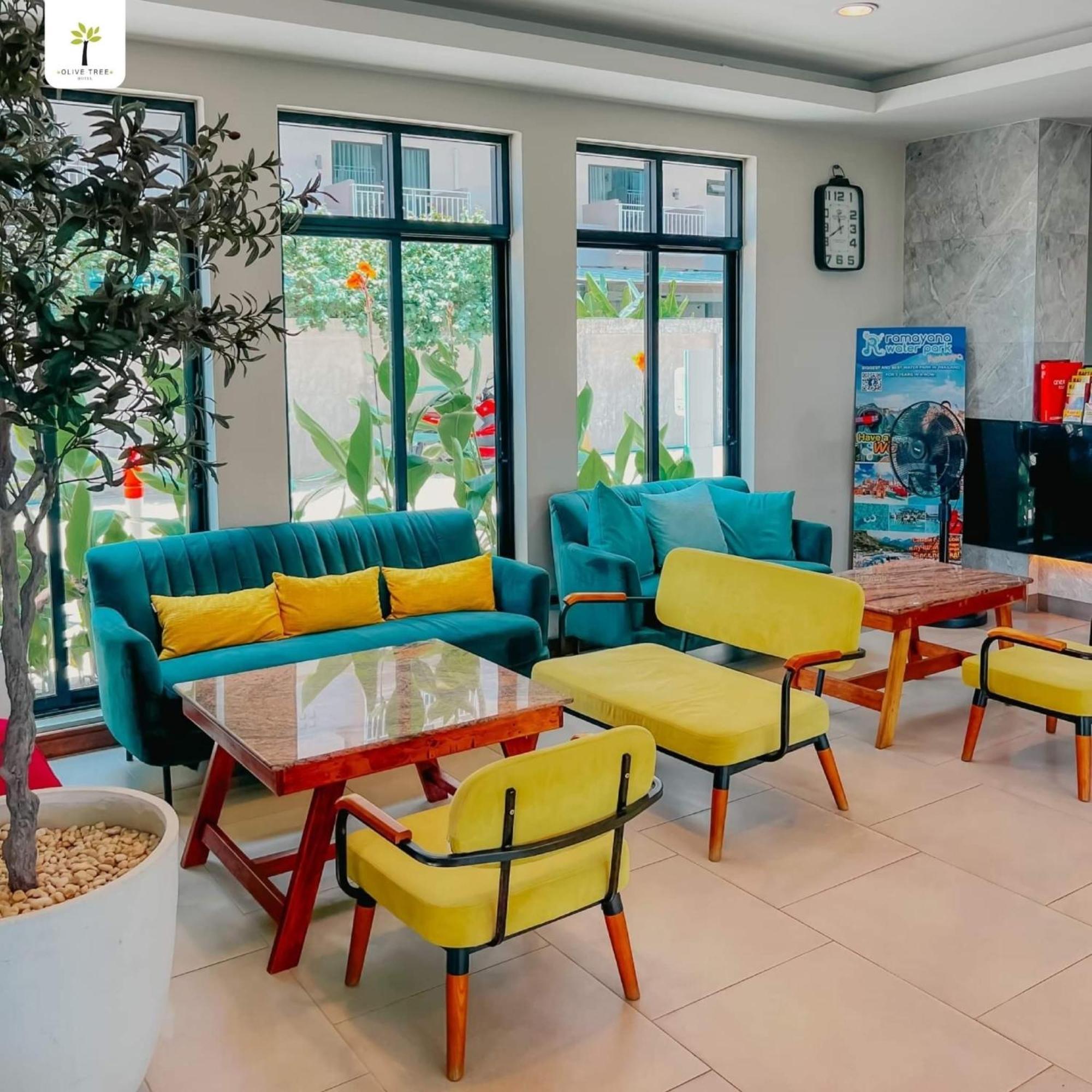 Olive Tree Hotel Pattaya Na Chom Thian Extérieur photo
